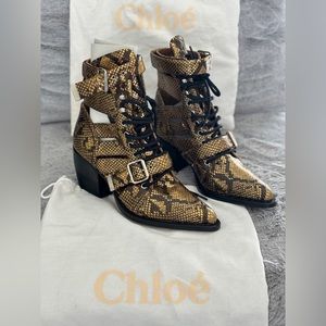 NEVER WORN Chloé cage boots